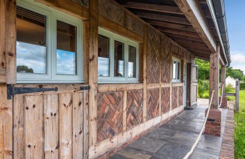 Chorlton-by-Backford House | The Lodge