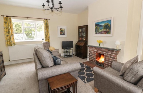 Overton-on-dee House | The Lodge