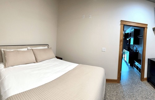 Hancock Apartment | The Lodge- Kennedy Suite