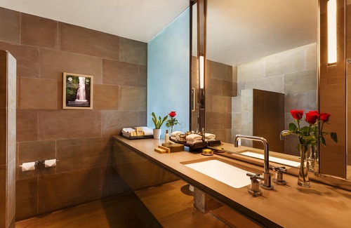 New Delhi Hotel | The Lodhi - A member of The Leading Hotels Of The World