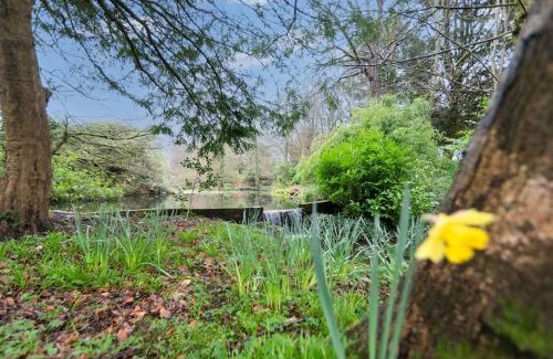 Llanvair Kilgeddin Apartment | The Loft at Goytre Hall