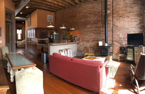 Petersburg Apartment | The Loft on the Square