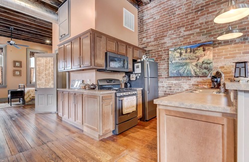 Petersburg Apartment | The Loft on the Square