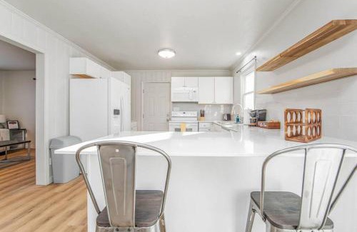 Fayetteville House | The Lombardy Inn