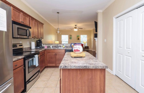 Oxford House | The Lookout at Enclave by Apex Short Term Stays