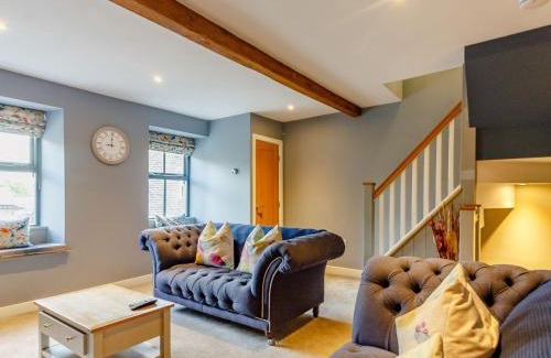 Hepworth Apartment | The Lookout