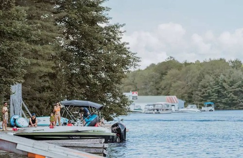 Gravenhurst Resort | The Loon Lodge at Granite Ridge