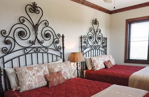 Johnson City Apartment | The Louis XIV Suite @ Lighthouse Hill Ranch-Pet & ATV friendly-2,001 Acre Ranch