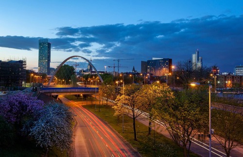 Trafford Apartment | The Lower Gathering - Sleeps Up To 13