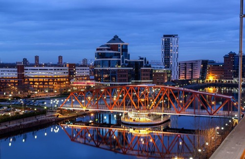 Trafford Apartment | The Lower Gathering - Sleeps Up To 13