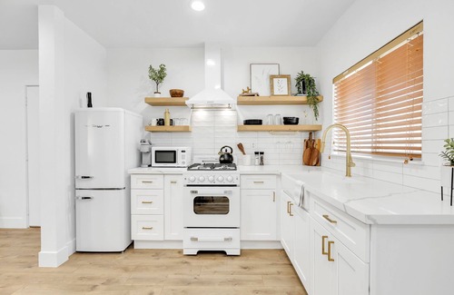 Tulare Apartment | The Lower Landing Suite In Tulare, CA