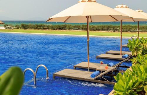 Cam Lam Resort | The Luxury 3-Bedroom Villa in Wyndham Cam Ranh Resort