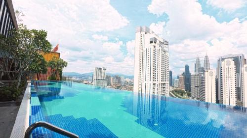Kuala Lumpur City Centre Apartment | The Luxury Majestic Residences At KLCC