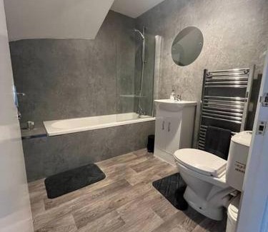 Shotts Apartment | The M Rooms at 144