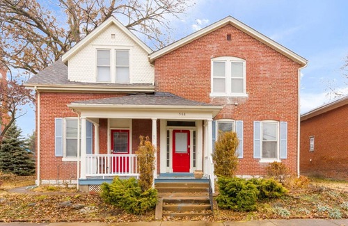 St. Charles Historic District House | THE MADISON HOUSE #1 - HISTORIC AREA in ST CHARLES