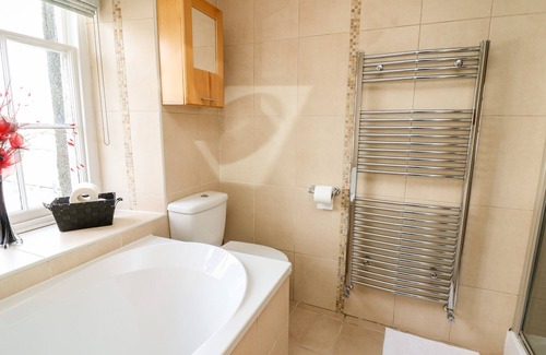 Crickhowell Apartment | THE MAIFLOUR BAKERY, pet friendly in Crickhowell