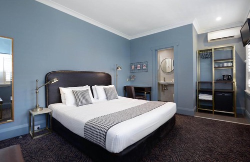 Potts Point Hotel | The Maisonette