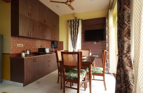 Bengaluru Apartment | The Malabar 1BHK Suite @ Casa Albela, Cooke Town