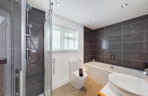 Burgh Island House | The Malthouse, a 5 minute walk to Bantham