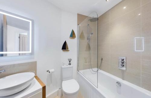 Burgh Island House | The Malthouse, a 5 minute walk to Bantham