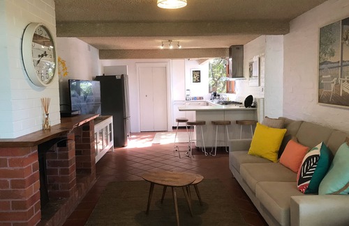 Crescent Head Apartment | The Mango Trees-peaceful getaway,with great views