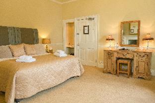 Crickhowell Hotel | The Manor Hotel