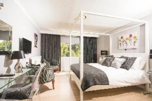 Crickhowell Hotel | The Manor Hotel