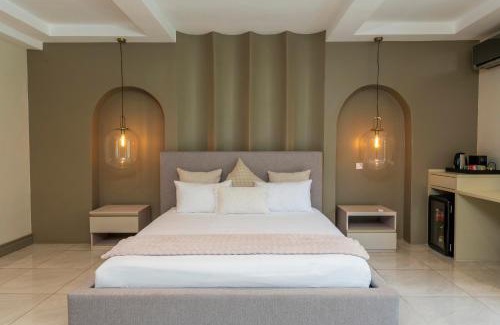 Harare East House | The Manor House