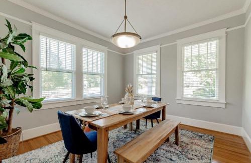 Eau Claire House | The Marvelous Miss Margrave-Close to USC- Jackson-Zoo
