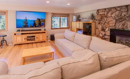 Highland Woods House | The Meadows - Ski Lease - Extended 30 Plus Days