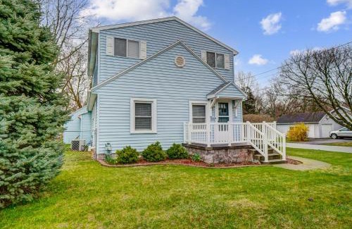 Bowling Green House | The Meeker House (Charming 3/4 Bedroom Home)