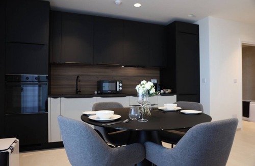 Paceville Apartment | The Mercury Suite with pool