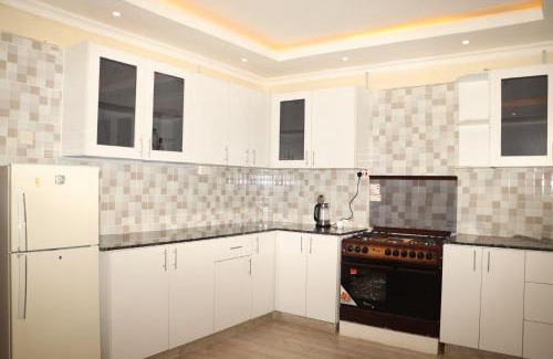 Meru House | The Meru Manor