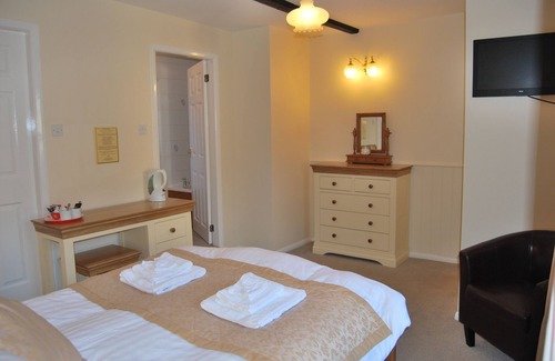Eyam Hotel | The Miners Arms