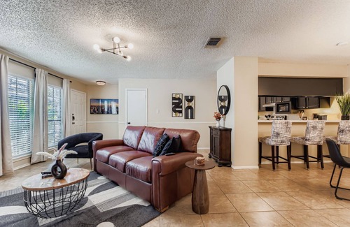 Wetmore House | The Mocha Beauty Townhome with 1 Car Garage - NW San Antonio