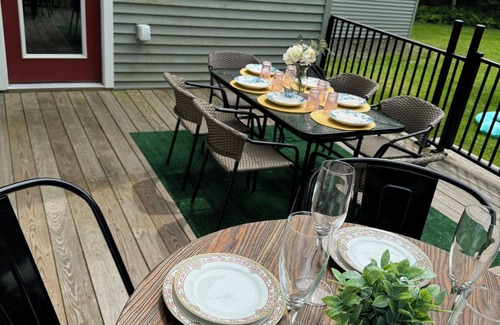 Oakland House | The Modern Maine Retreat