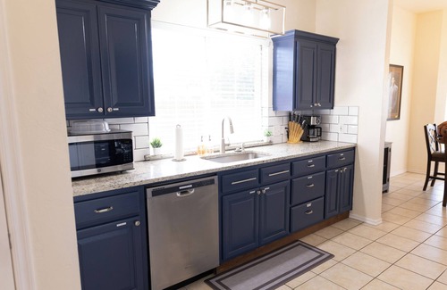 Norman House | THE MOJO DOJO! WALK TO CAMPUS! Beautiful remodel near OU - PET FRIENDLY