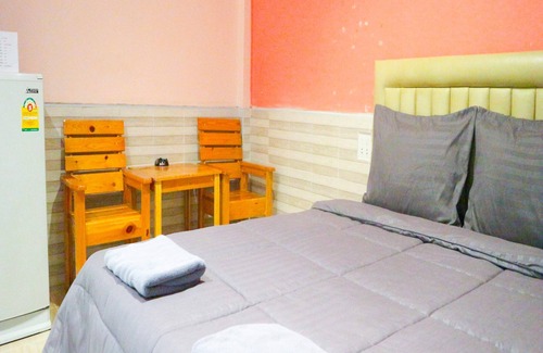 Phetchaburi Hotel | The Moon Resort Phetchaburi