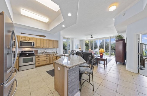 Orange Beach Condo | The Moorings 101 | Balcony