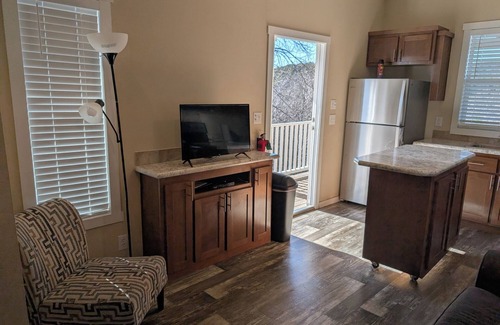 Davis Cabin | The Most Beautiful Views in Turner Falls