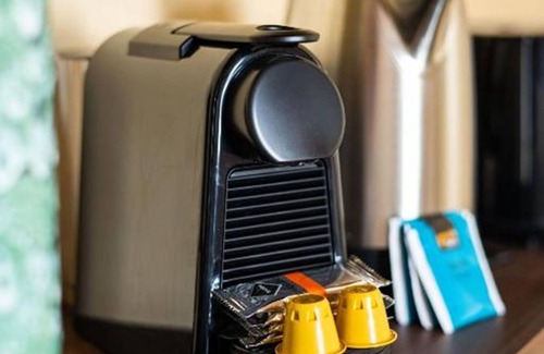 Quartier du Faubourg-Montmartre Apartment | The most Parisian Neighborhood-Rue du Faubourg Poissonnière