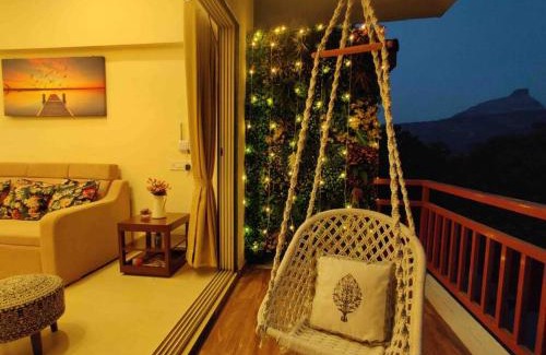 Karjat Apartment | ‘The Mountain Majesty’: cozy 1 bhk apartment