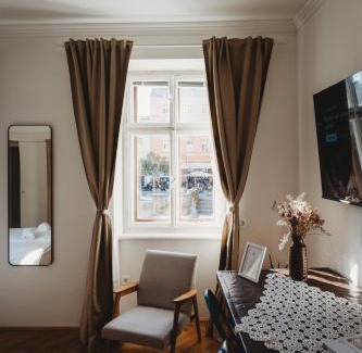 Ljubljana Old Town Apartment | The Muse' Hideaway