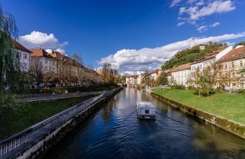 Ljubljana Old Town Apartment | The Muse' Hideaway