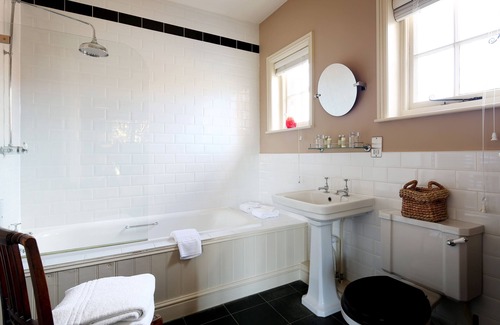 East Woodyates Hotel | The Museum Inn