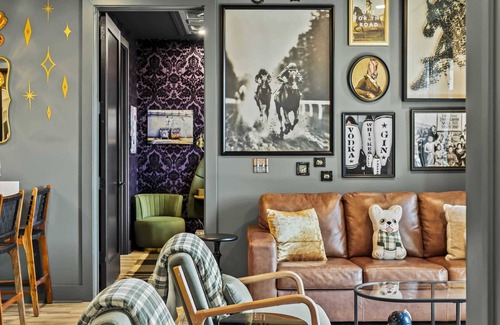 Nashville Apartment | The Nashville Lounge | 1.5 mi to Broadway