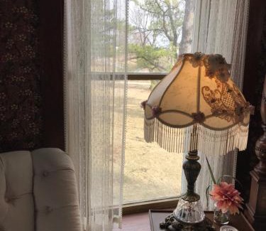 Nauvoo Bed & Breakfast | The Nauvoo Grand Bed & Breakfast