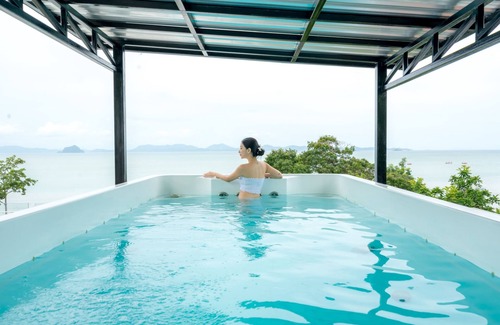 Ko Sire Apartment | The Nchantra Pool Suite Phuket