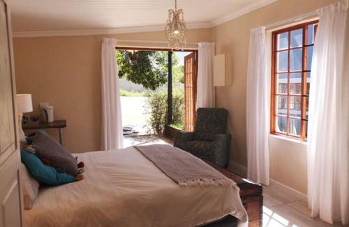 Clarens Apartment | The Nelsbells Cottage