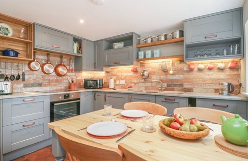 Chitterne Cottage | THE NEST AT THE ROUND HOUSE, pet friendly in Warminster